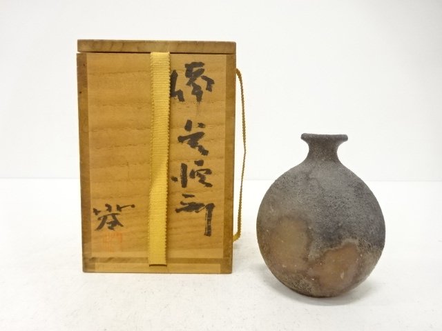 JAPANESE POTTERY / BIZEN WARE SAKE BOTTLE / ARTISAN WORK